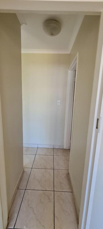 To Let 2 Bedroom Property for Rent in Strand Central Western Cape